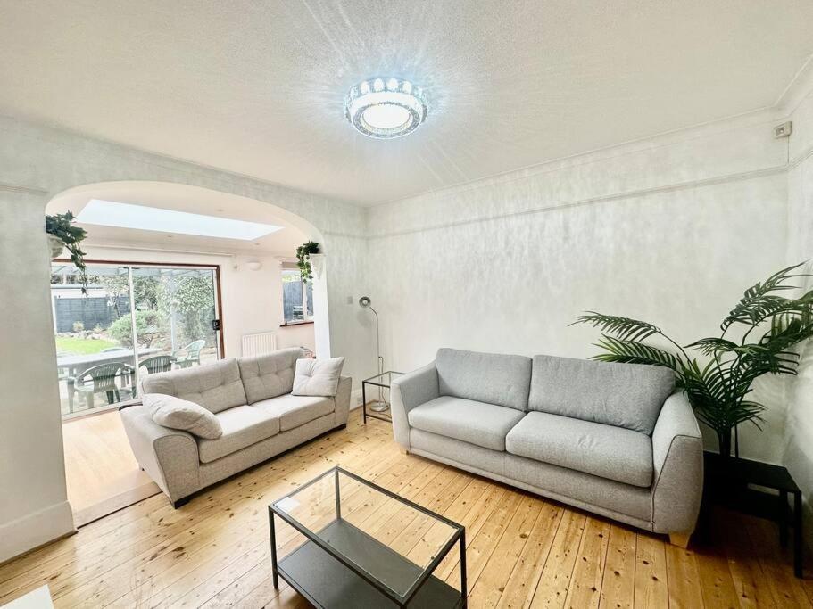 4 Bed House In Daneby Road,Se6 Villa Catford Exterior photo