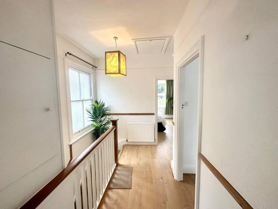 4 Bed House In Daneby Road,Se6 Villa Catford Exterior photo