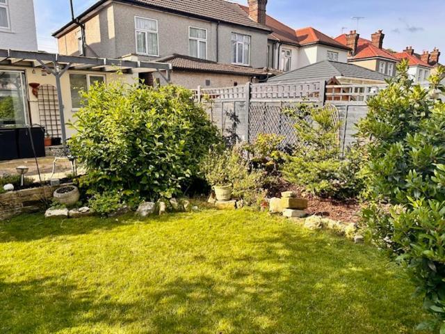 4 Bed House In Daneby Road,Se6 Villa Catford Exterior photo